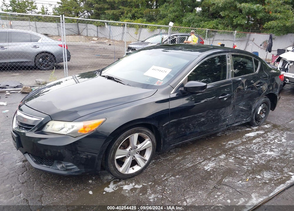 2013 ACURA ILX 2.0L VIN: 19VDE1F50DE007564