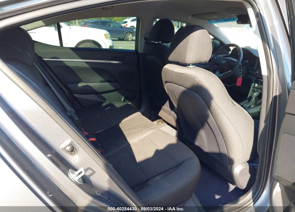 2020 HYUNDAI ELANTRA SE VIN: 5NPD74LF8LH503982