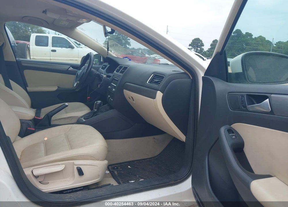 2013 VOLKSWAGEN JETTA 2.0L TDI VIN: 3VWLL7AJ1DM277700