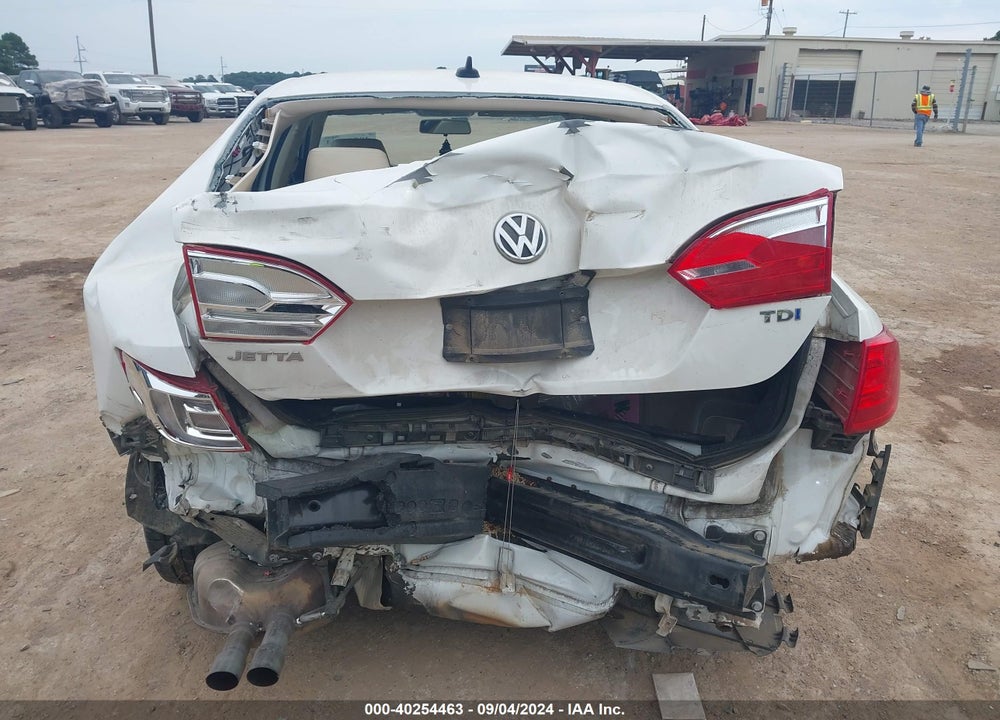 2013 VOLKSWAGEN JETTA 2.0L TDI VIN: 3VWLL7AJ1DM277700