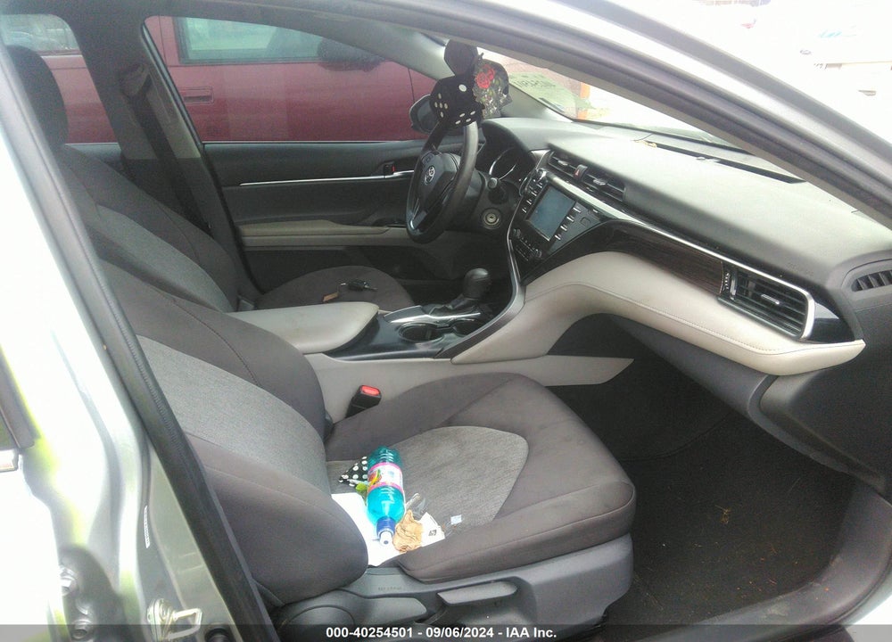2019 TOYOTA CAMRY LE VIN: 4T1B11HK2KU824199