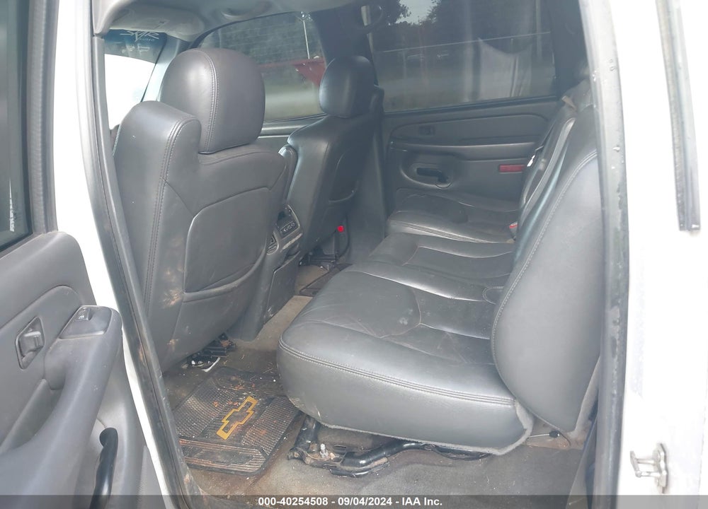 2004 CHEVROLET SILVERADO 1500 LS VIN: 2GCEK13TX41434030