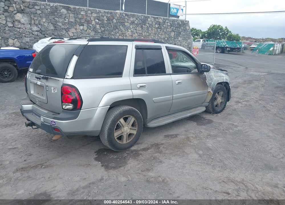 2004 CHEVROLET TRAILBLAZER LS VIN: 1GNDS13S042378030