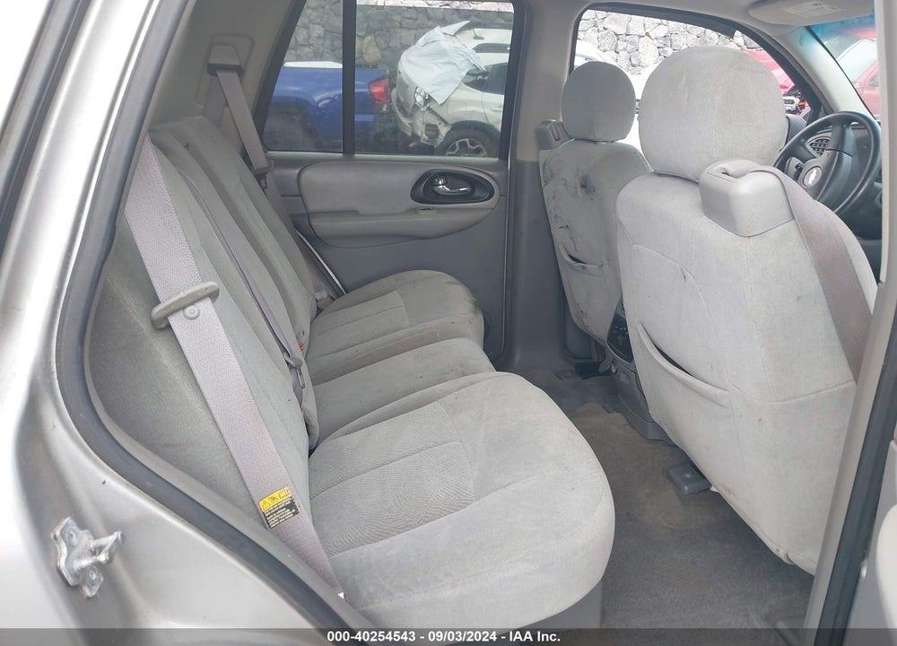 2004 CHEVROLET TRAILBLAZER LS VIN: 1GNDS13S042378030