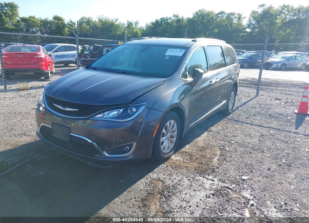 2017 CHRYSLER PACIFICA TOURING L VIN: 2C4RC1BGXHR539791