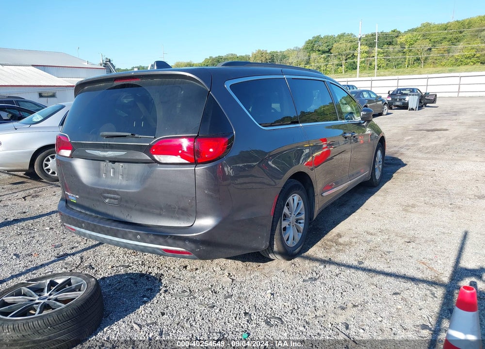 2017 CHRYSLER PACIFICA TOURING L VIN: 2C4RC1BGXHR539791