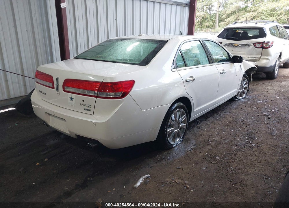 2011 LINCOLN MKZ VIN: 3LNHL2JC2BR765790