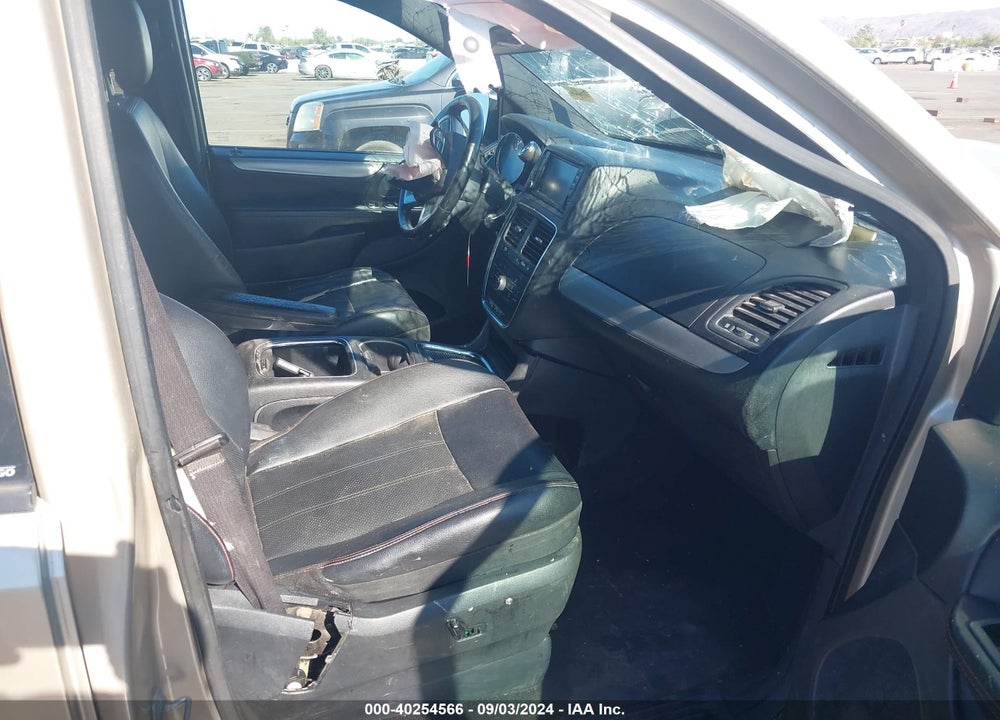 2014 DODGE GRAND CARAVAN R/T VIN: 2C4RDGEG0ER385826