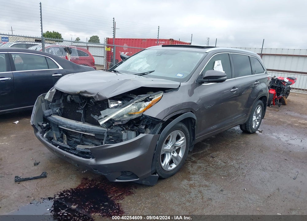 2015 TOYOTA HIGHLANDER LIMITED PLATINUM V6 VIN: 5TDDKRFH0FS139385