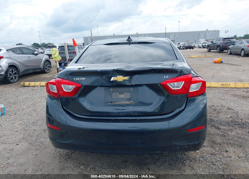 2017 CHEVROLET CRUZE LT AUTO VIN: 3G1BE5SM2HS560042