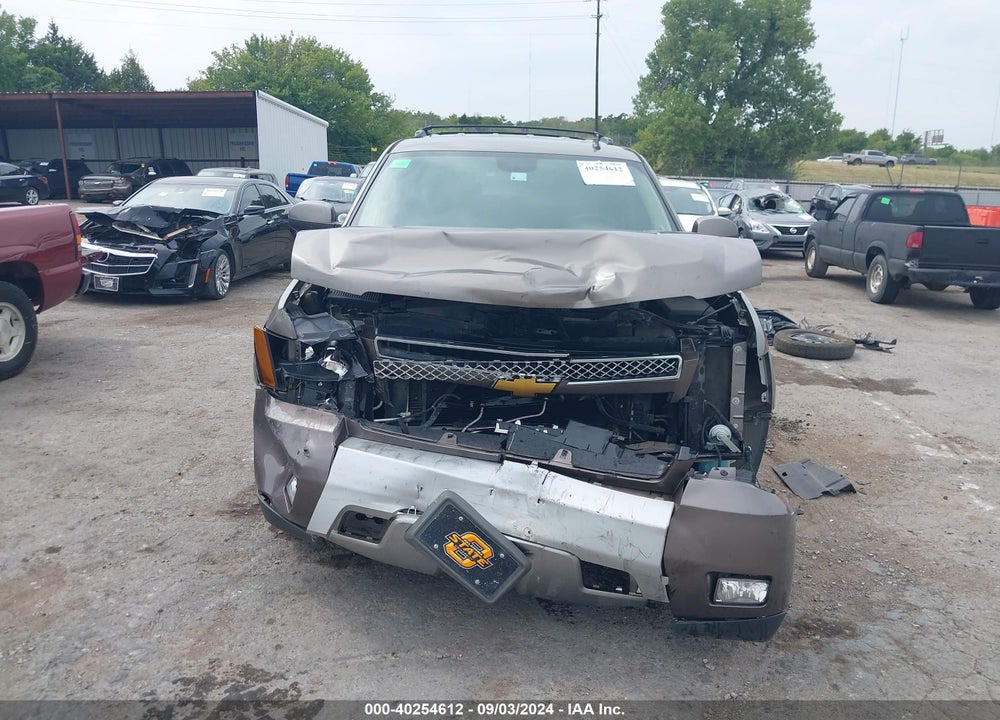 2014 CHEVROLET TAHOE LT VIN: 1GNSKBE02ER154484