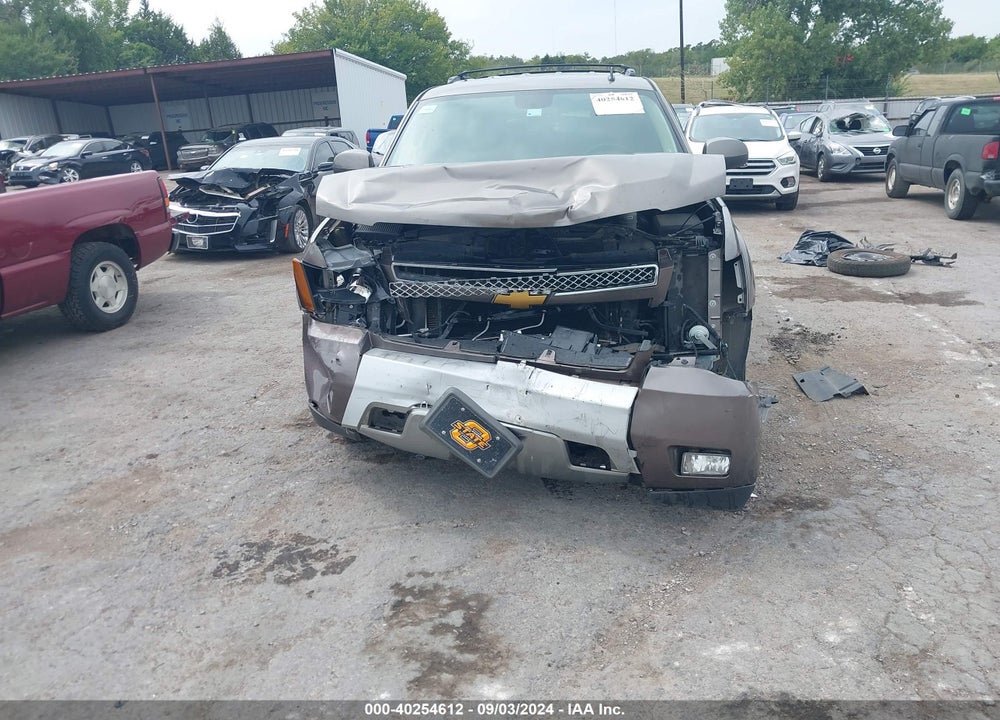 2014 CHEVROLET TAHOE LT VIN: 1GNSKBE02ER154484