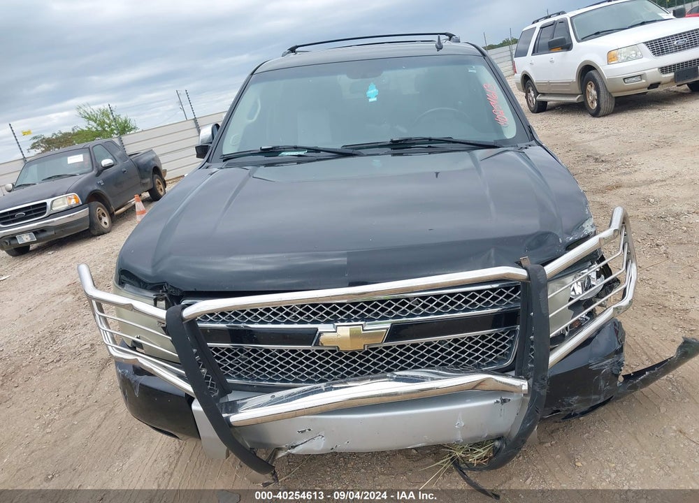 2008 CHEVROLET SUBURBAN 1500 LT VIN: 3GNFK163X8G174667
