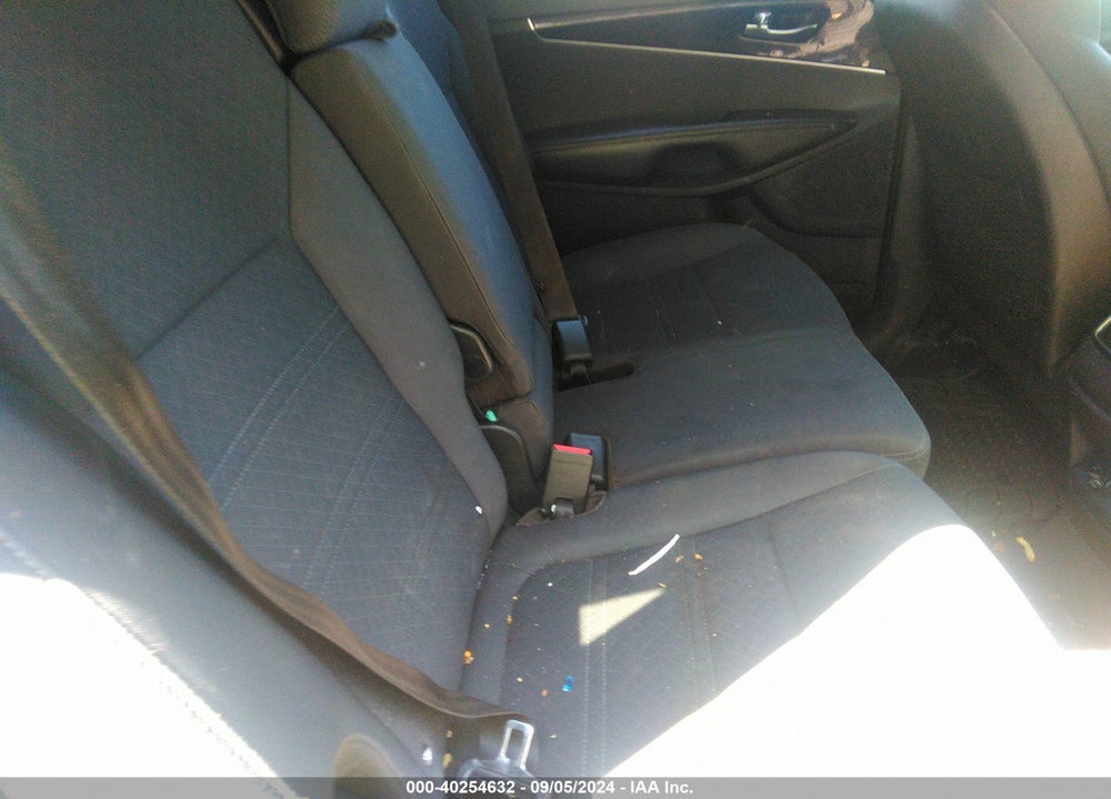 2017 KIA SORENTO 3.3L LX VIN: 5XYPGDA54HG335716