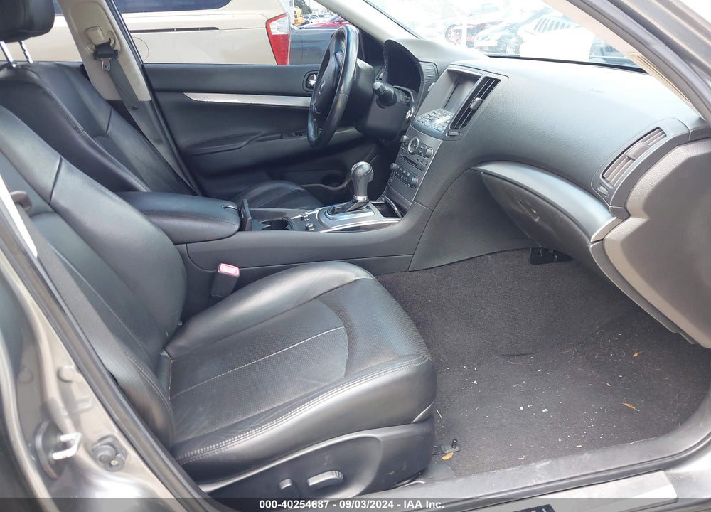 2015 INFINITI Q40 VIN: JN1CV6AP1FM501285