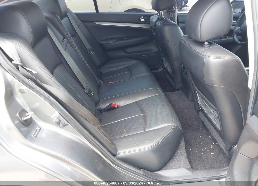 2015 INFINITI Q40 VIN: JN1CV6AP1FM501285