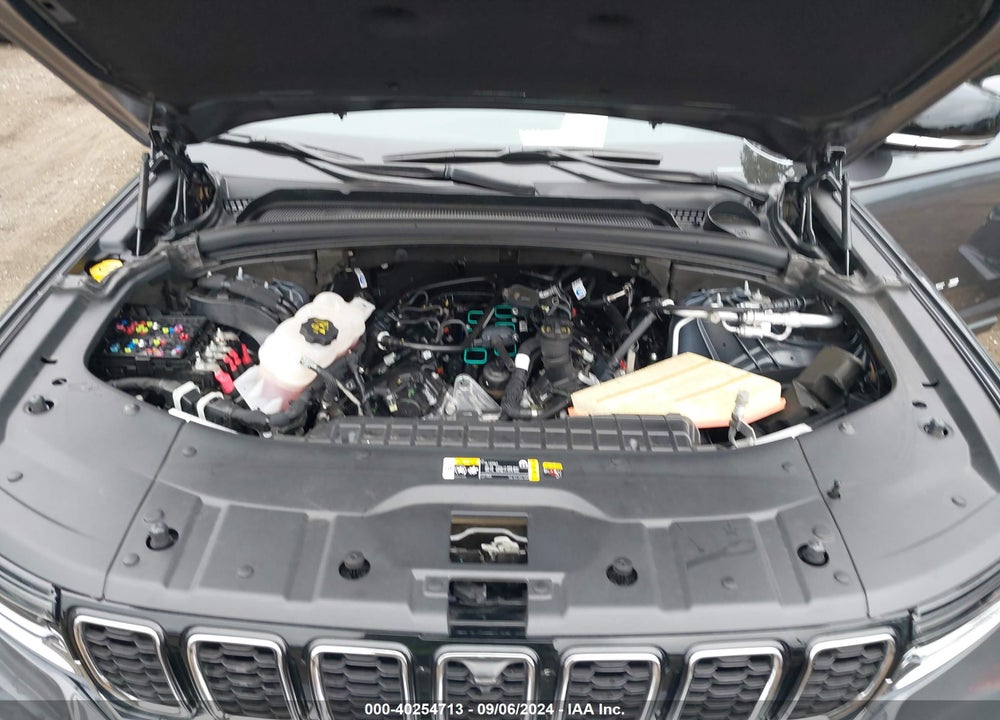 2024 JEEP GRAND CHEROKEE VIN: 1C4RJHBG0R8514555
