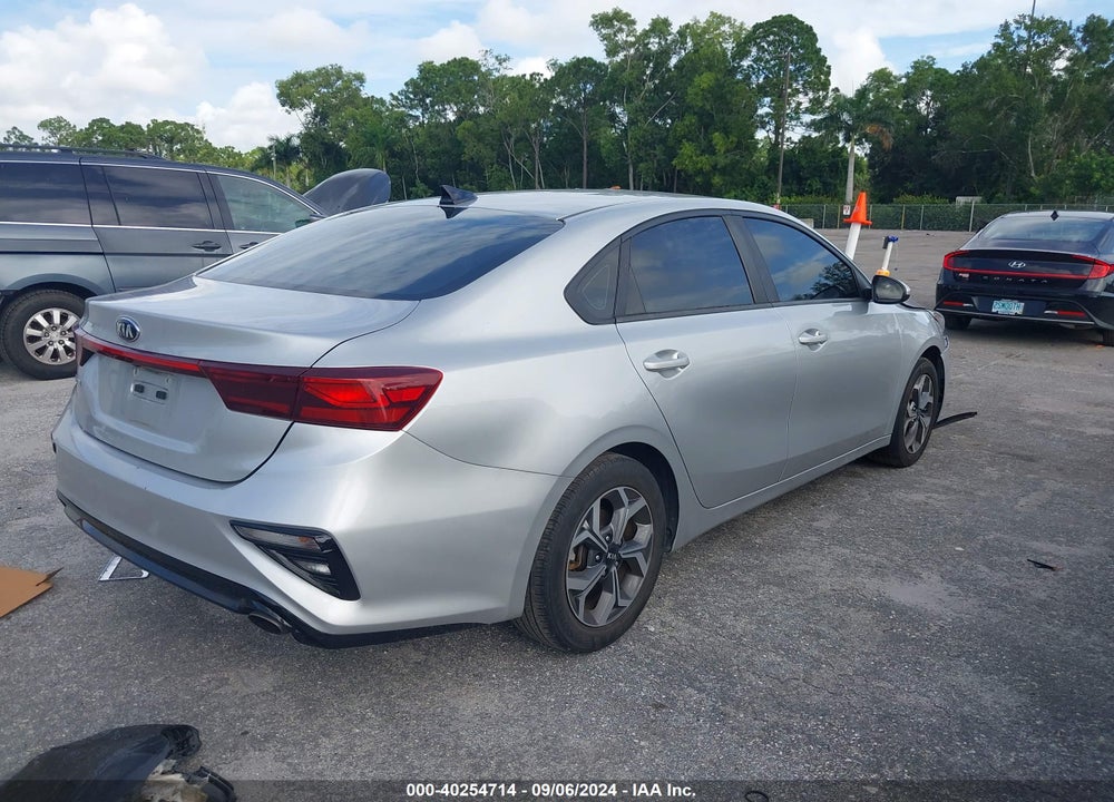 2020 KIA FORTE LXS VIN: 3KPF24AD1LE143290