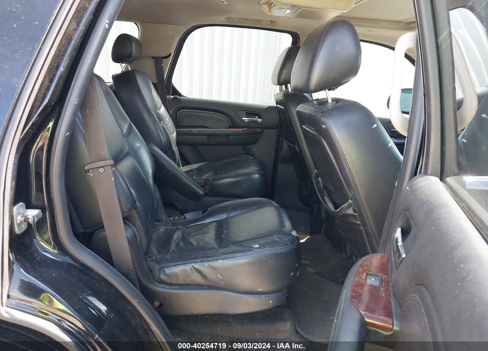2009 CADILLAC ESCALADE STANDARD VIN: 1GYFK23249R272258