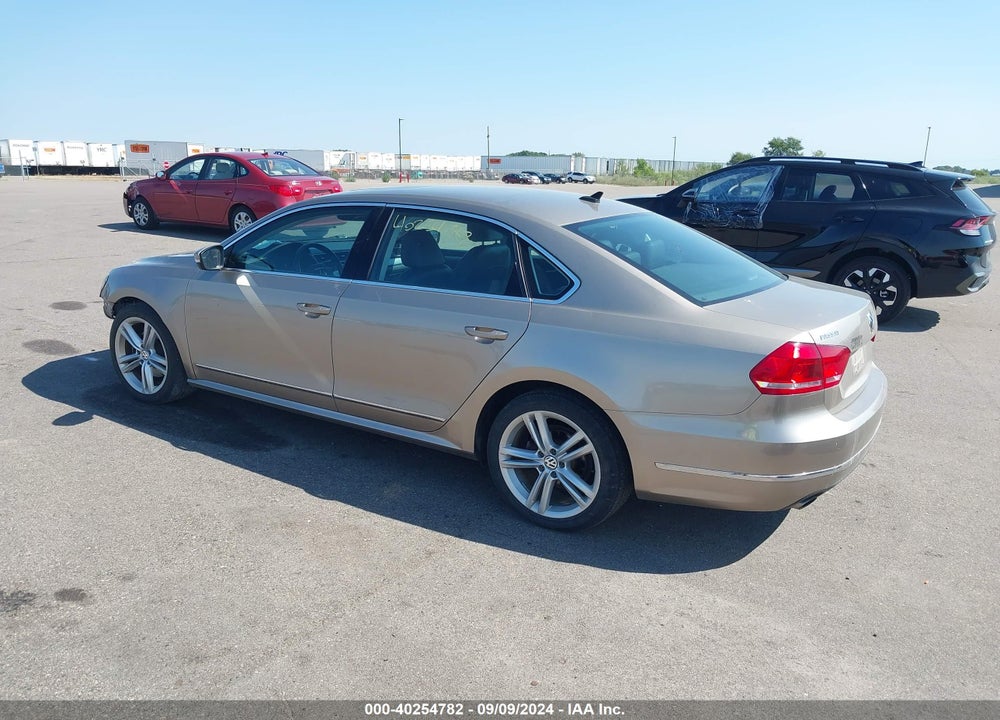 2015 VOLKSWAGEN PASSAT 1.8T SE VIN: 1VWBS7A36FC039670