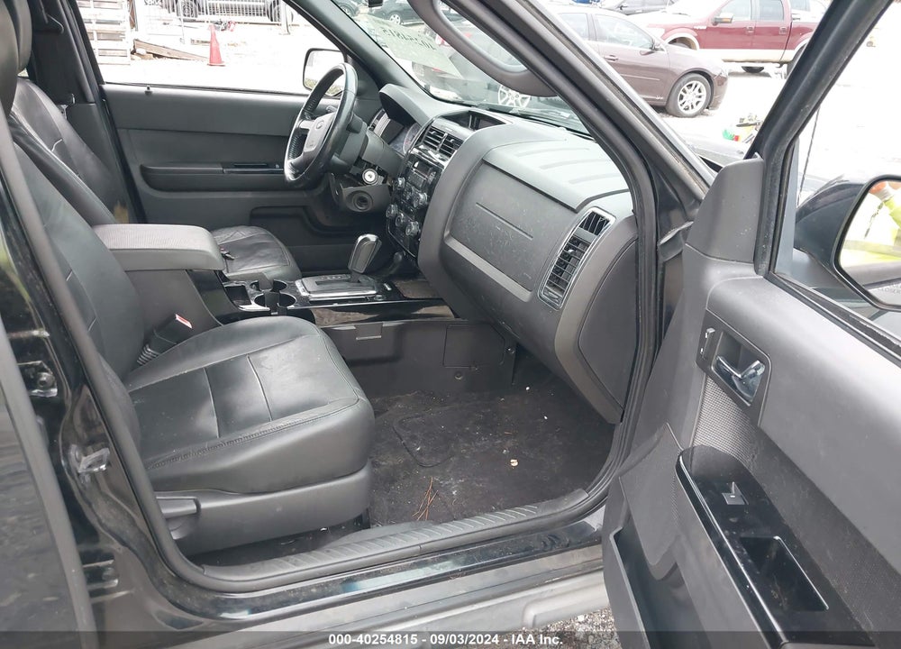 2010 FORD ESCAPE LIMITED VIN: 1FMCU0EGXAKA64085