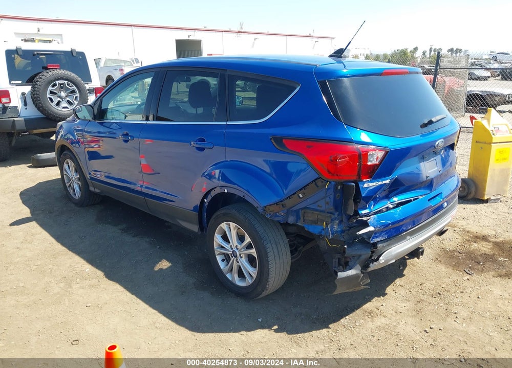 2019 FORD ESCAPE SE VIN: 1FMCU0GD9KUB04925