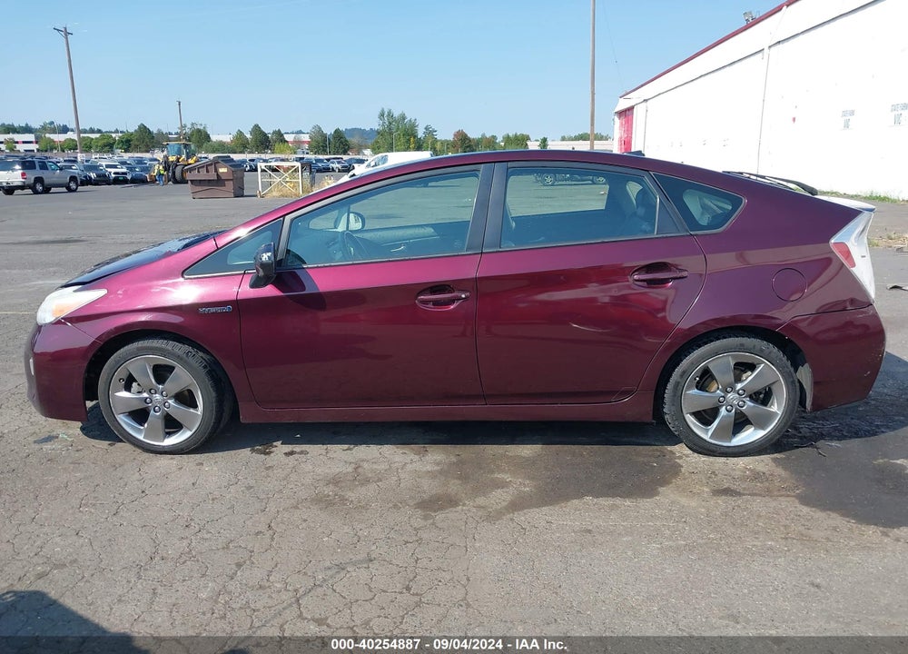 2013 TOYOTA PRIUS THREE SE VIN: JTDKN3DU3D5571967