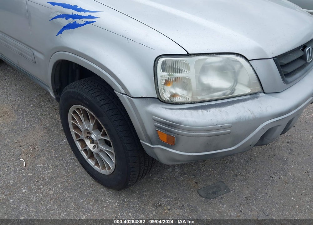 2000 HONDA CR-V LX VIN: JHLRD2840YC015268