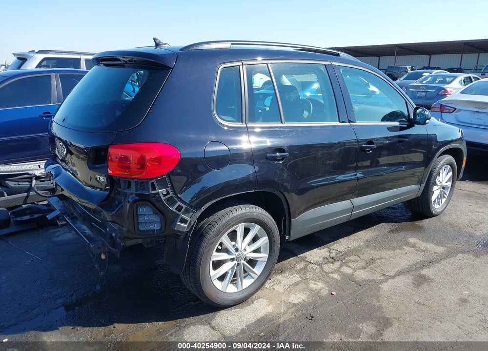 2017 VOLKSWAGEN TIGUAN 2.0T/2.0T S VIN: WVGAV7AX2HK042711