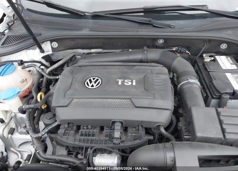 2017 VOLKSWAGEN PASSAT 1.8T R-LINE VIN: 1VWDT7A38HC005156