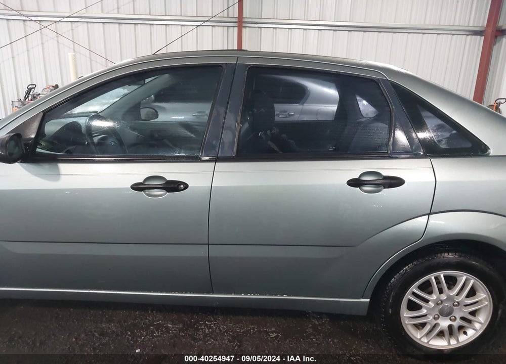 2005 FORD FOCUS VIN: 1FAFP34N15W200750