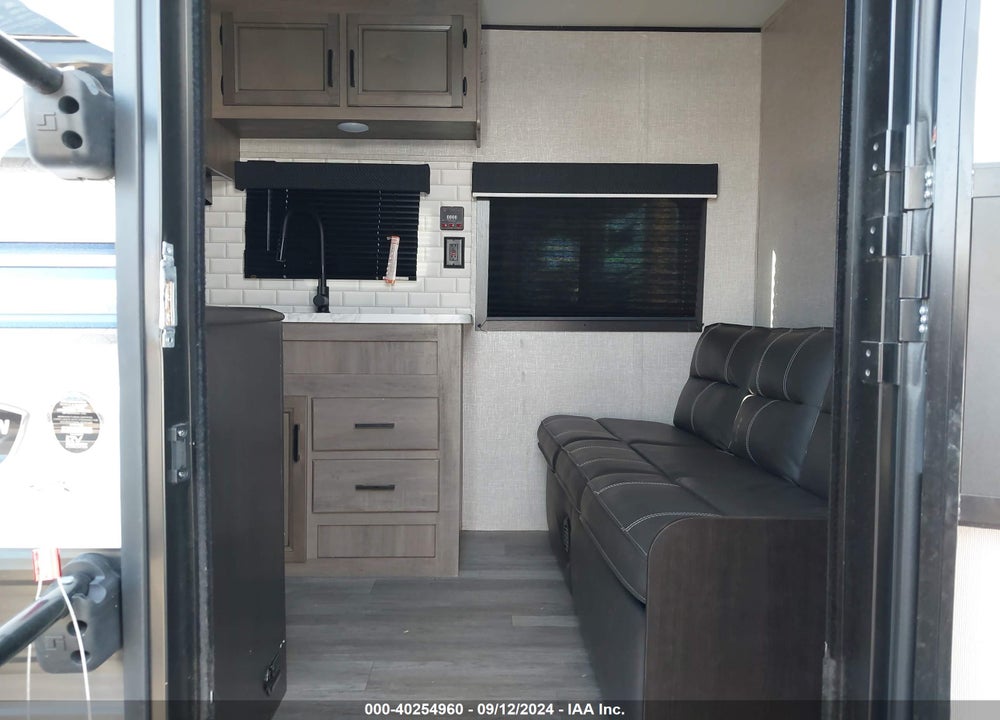 2023 JAYCO JAYFL184BH VIN: 1UJBC0BN1P75V0124