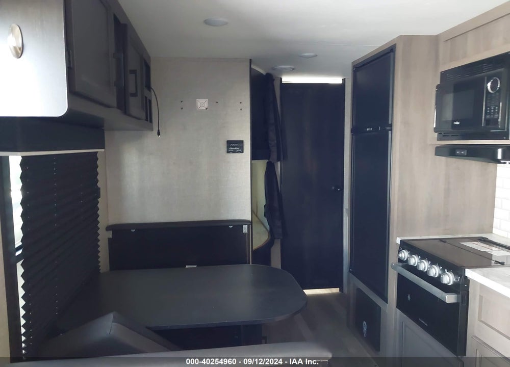 2023 JAYCO JAYFL184BH VIN: 1UJBC0BN1P75V0124