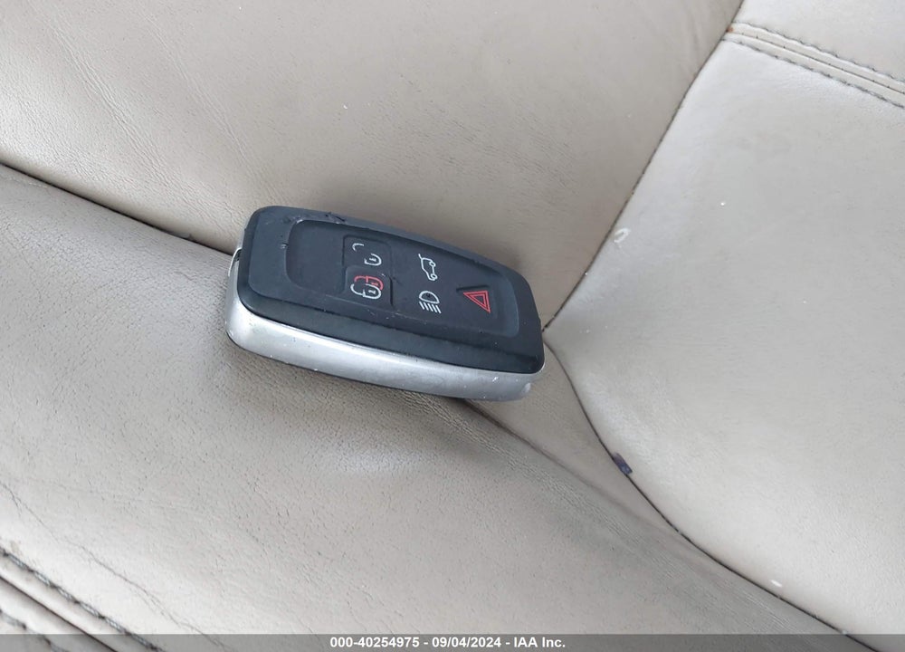 2011 LAND ROVER LR4 VIN: SALAK2D46BA574244