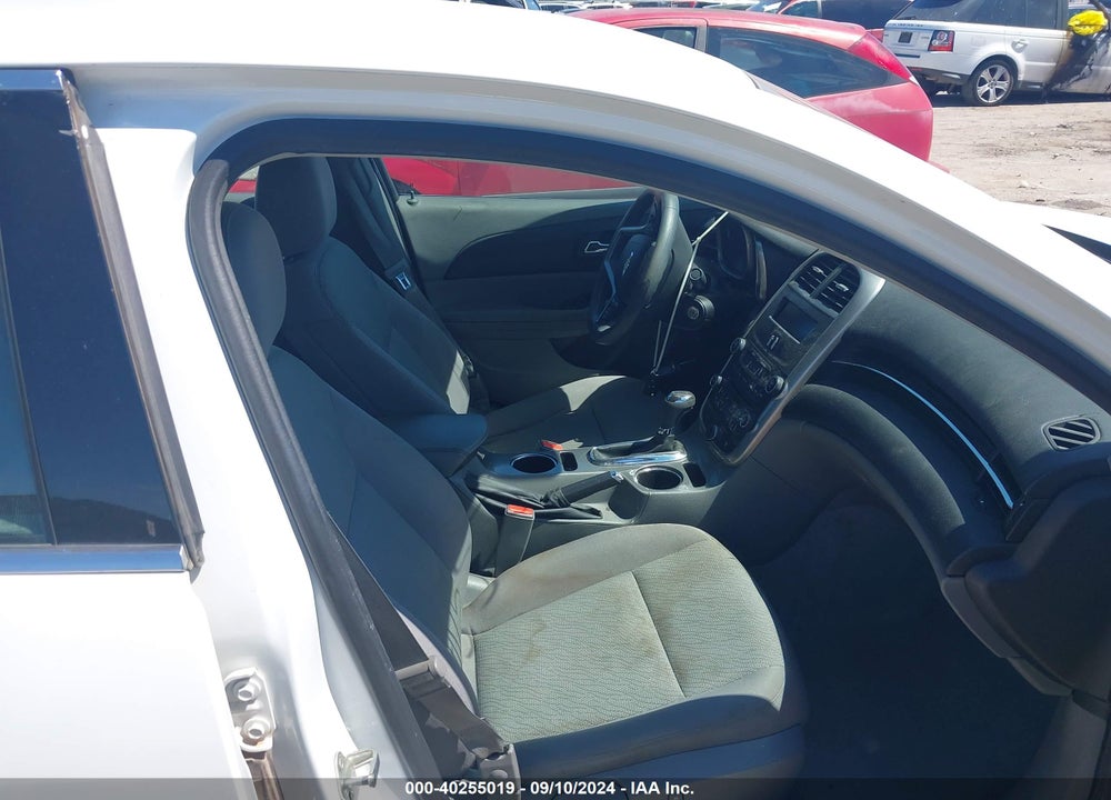 2015 CHEVROLET MALIBU LS VIN: 1G11B5SL2FF116575