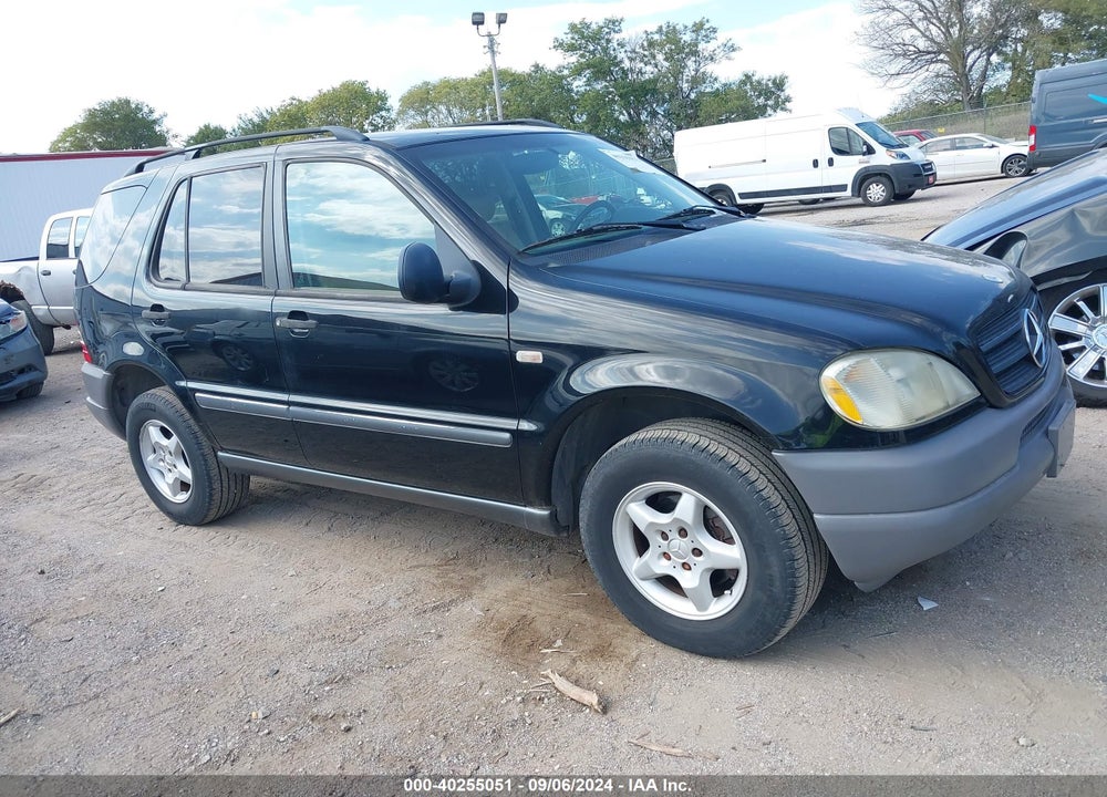 1999 MERCEDES-BENZ ML 320 VIN: 4JGAB54E8XA133462