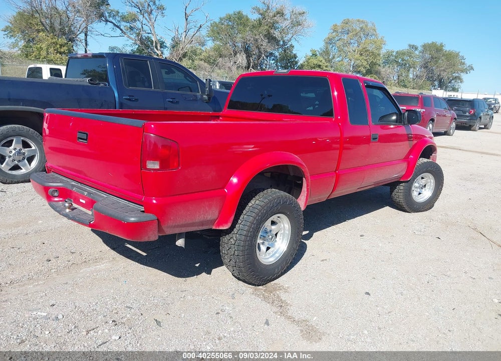 2003 GMC SONOMA SLS VIN: 1GTCT19XX38110988