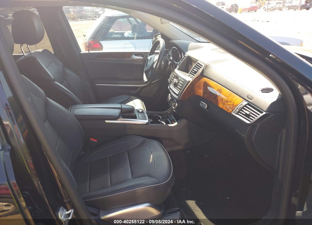 2013 MERCEDES-BENZ GL 550 4MATIC VIN: 4JGDF7DE4DA258662