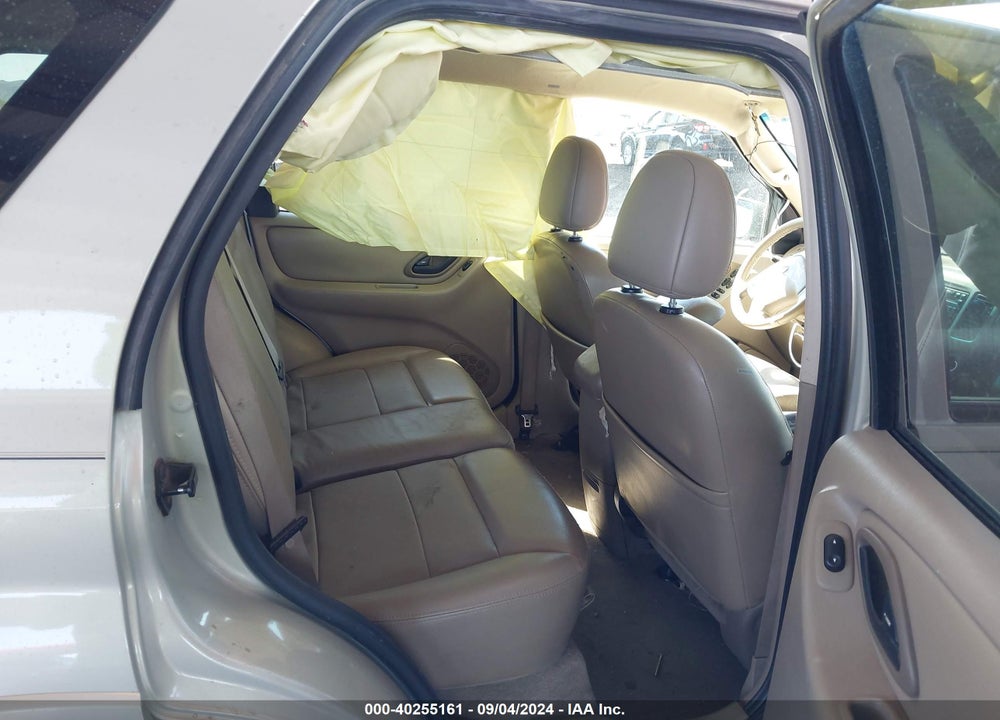 2005 FORD ESCAPE LIMITED VIN: 1FMCU94125KD99588