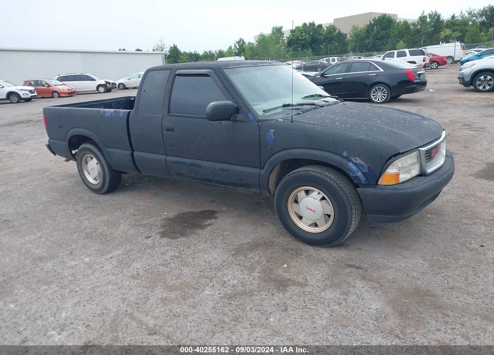 2002 GMC SONOMA SLS VIN: 1GTCS19W628109684