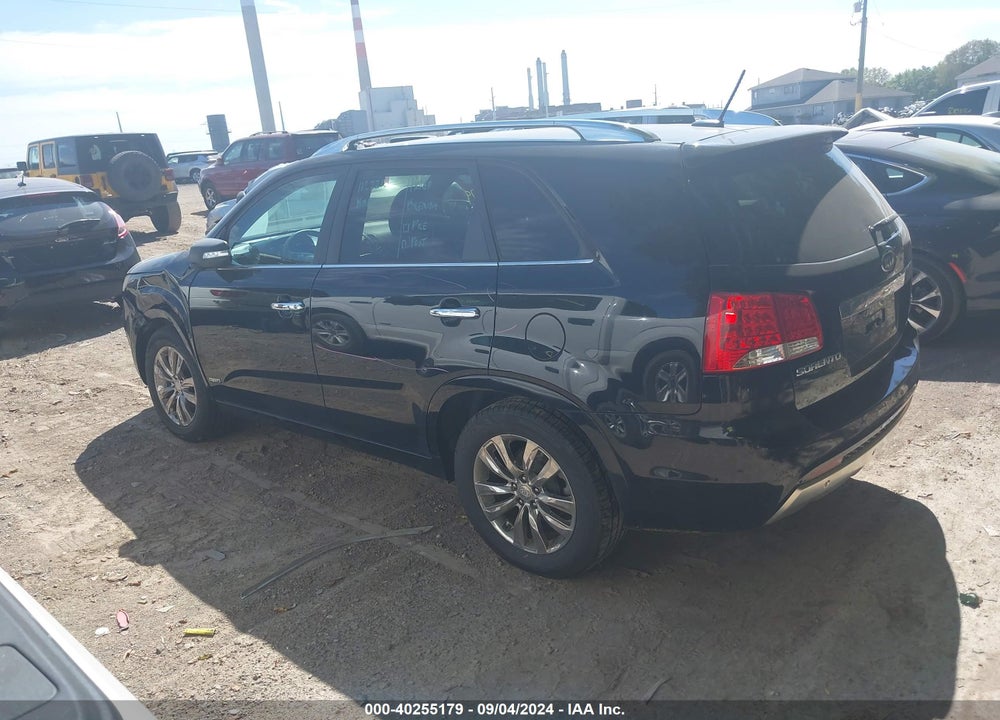2011 KIA SORENTO SX V6 VIN: 5XYKWDA20BG175912