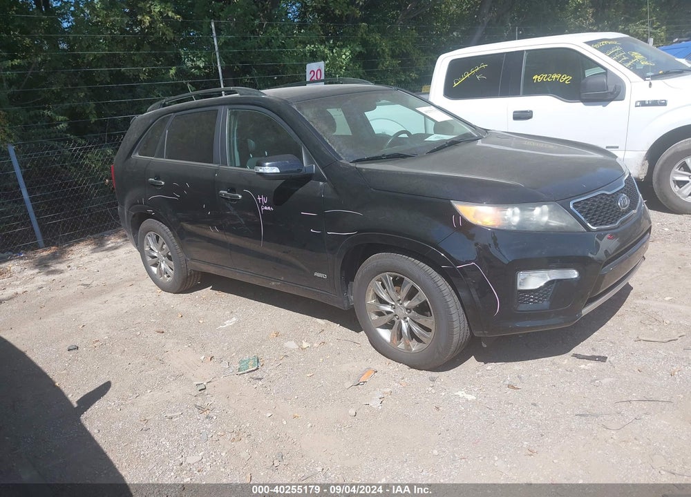 2011 KIA SORENTO SX V6 VIN: 5XYKWDA20BG175912