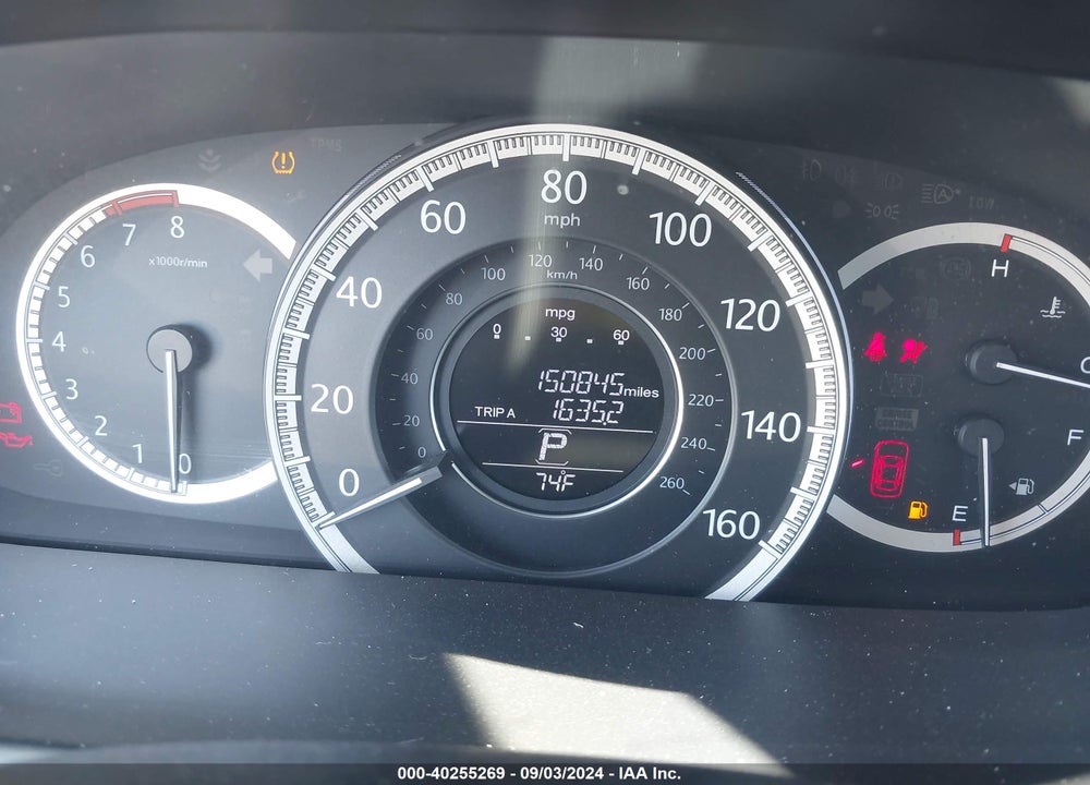 2015 HONDA ACCORD EX VIN: 1HGCR2F70FA016979