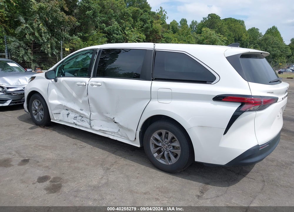 2021 TOYOTA SIENNA LE VIN: 5TDKRKEC5MS026464