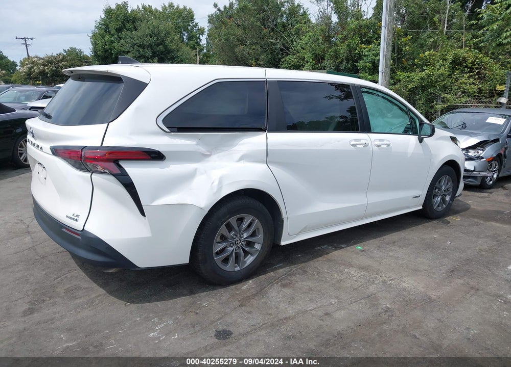 2021 TOYOTA SIENNA LE VIN: 5TDKRKEC5MS026464