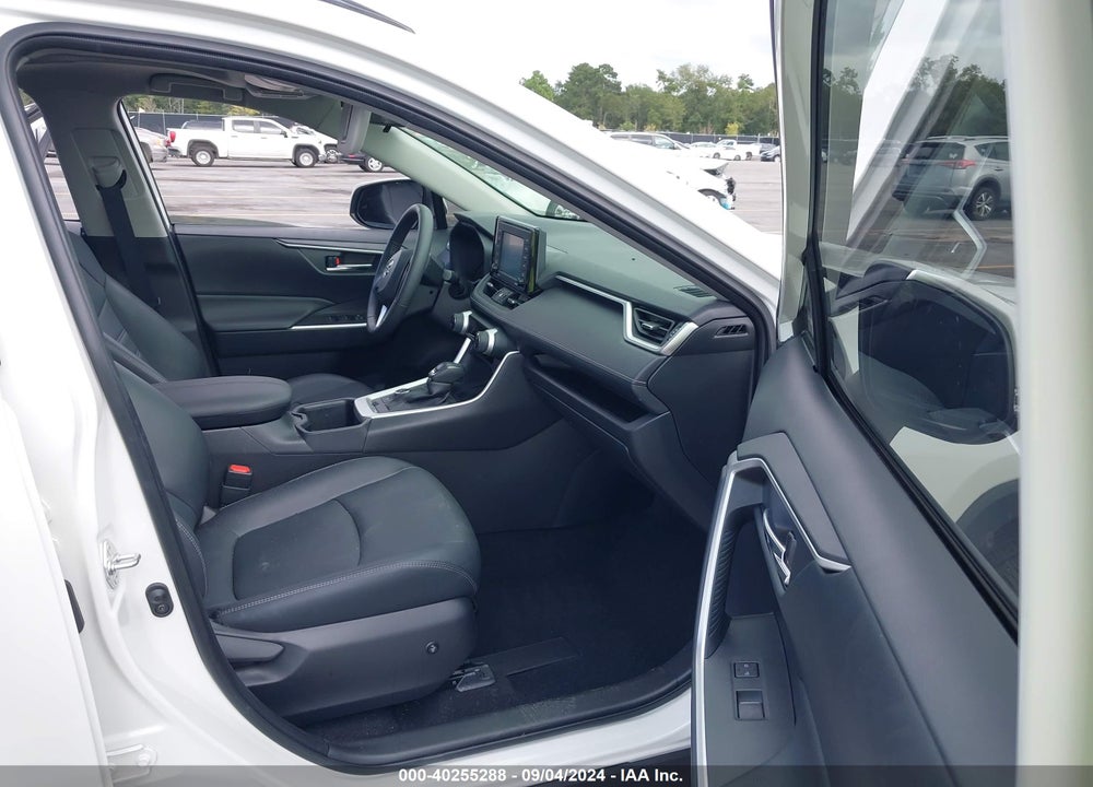 2022 TOYOTA RAV4 HYBRID XLE PREMIUM VIN: JTMB6RFVXND068384