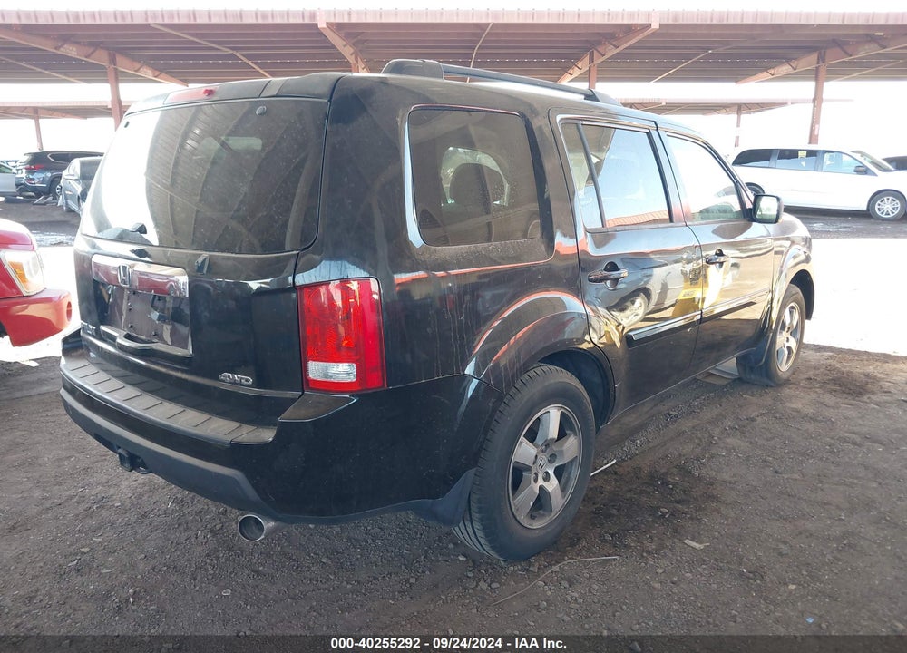 2011 HONDA PILOT EX VIN: 5FNYF4H47BB006687