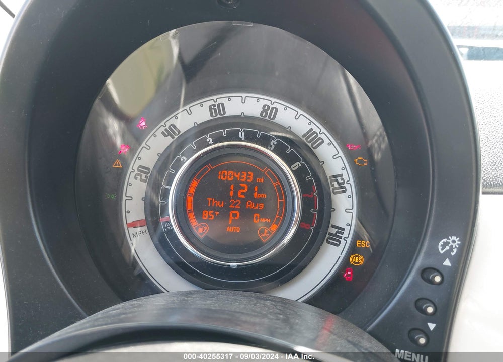 2015 FIAT 500 POP VIN: 3C3CFFAR6FT581824