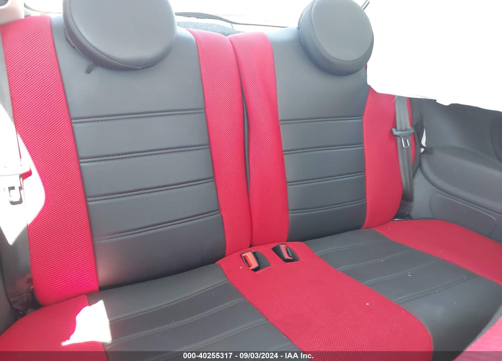 2015 FIAT 500 POP VIN: 3C3CFFAR6FT581824