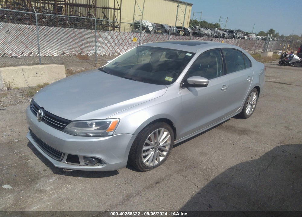 2014 VOLKSWAGEN JETTA 1.8T SEL VIN: 3VWL17AJ3EM374470
